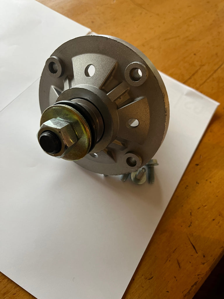 John deere discount d140 deck spindle